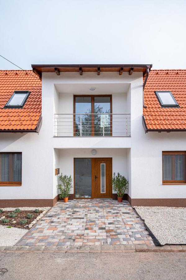 Roze Blue Design Apartments Csopak Exterior foto